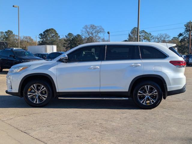 used 2019 Toyota Highlander car, priced at $21,585