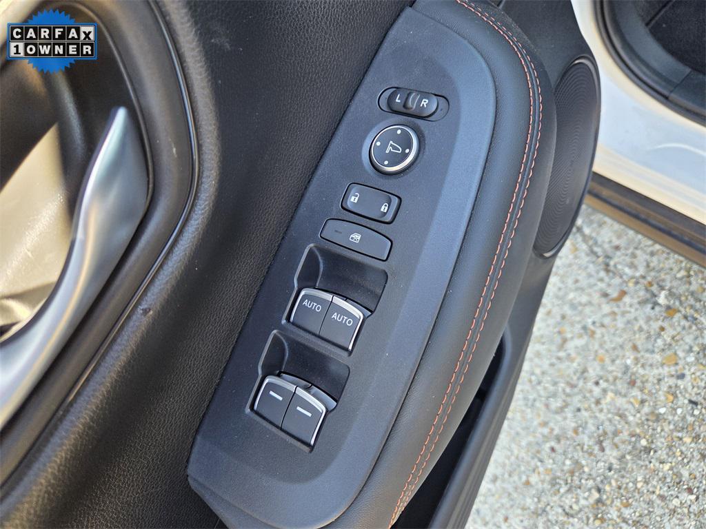 used 2025 Honda HR-V car, priced at $26,595