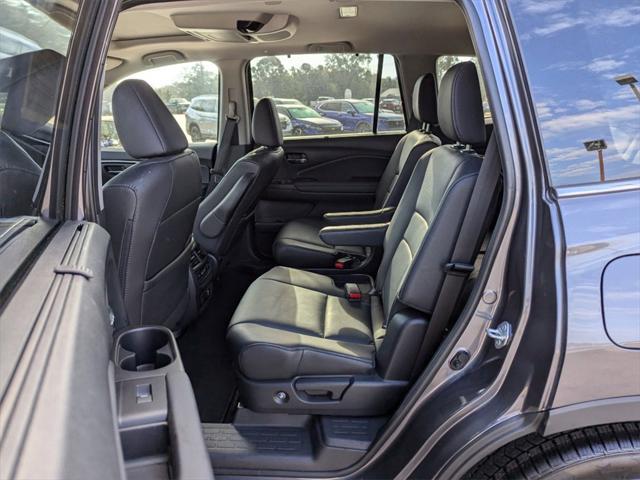 used 2022 Honda Pilot car, priced at $31,875