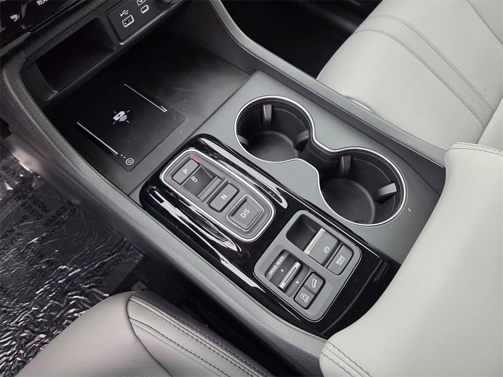 new 2025 Honda Pilot car, priced at $44,995