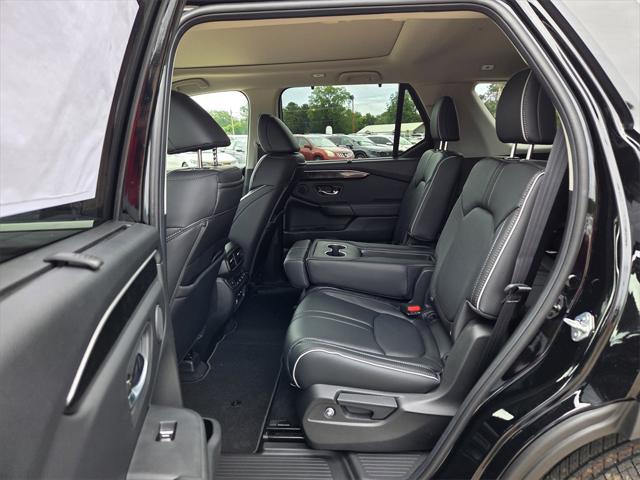 new 2025 Honda Pilot car, priced at $54,530