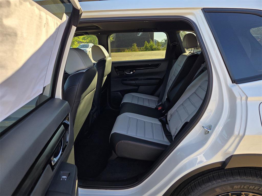 new 2026 Honda CR-V Hybrid car, priced at $44,155