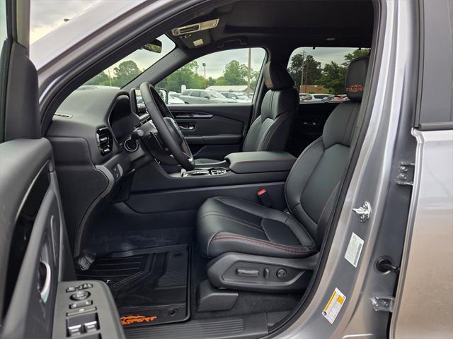 new 2025 Honda Pilot car, priced at $50,850