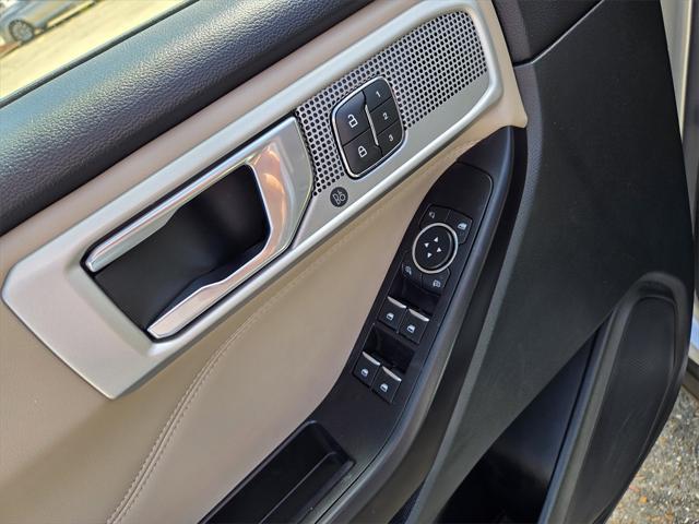 used 2020 Ford Explorer car, priced at $24,985