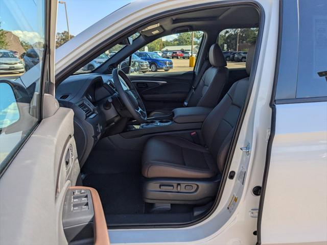 new 2025 Honda Passport car, priced at $44,250