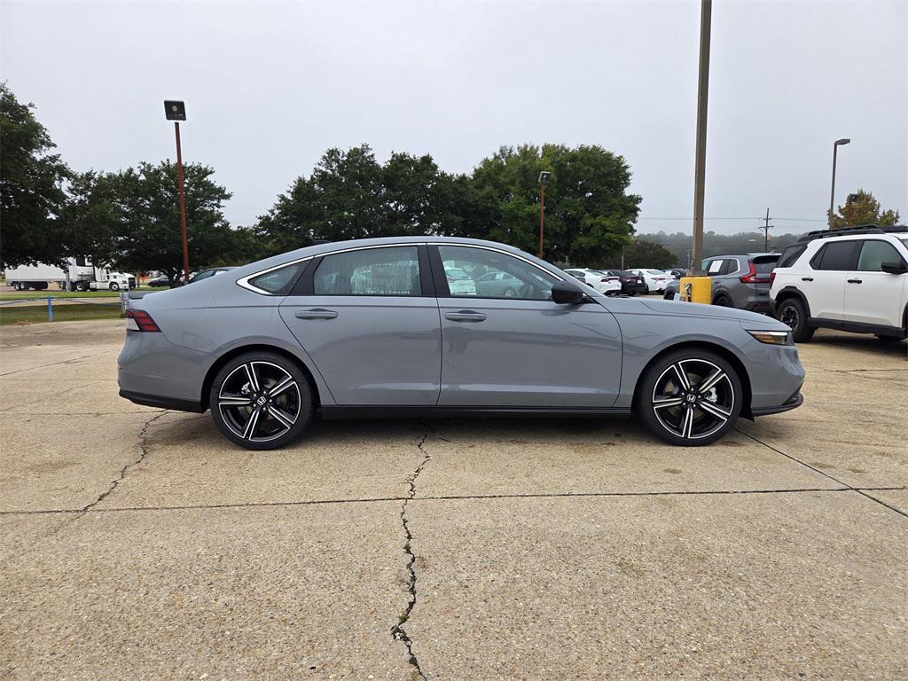 new 2025 Honda Accord Hybrid car