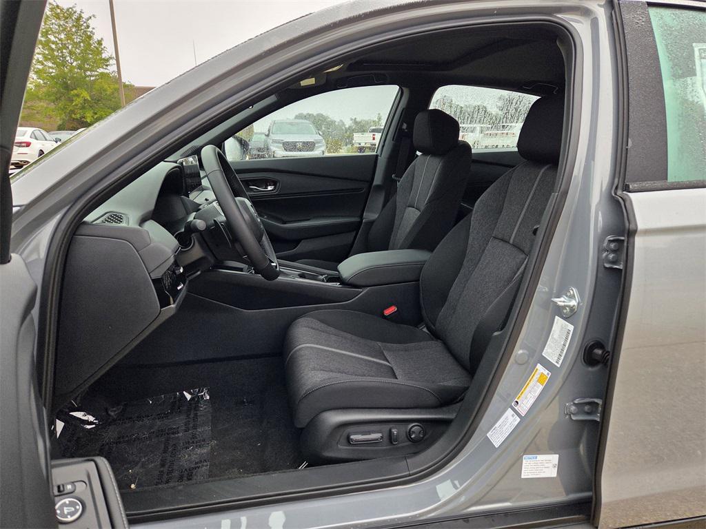 new 2025 Honda Accord Hybrid car