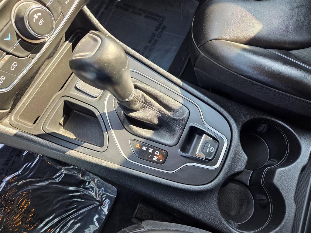 used 2021 Jeep Cherokee car, priced at $17,250