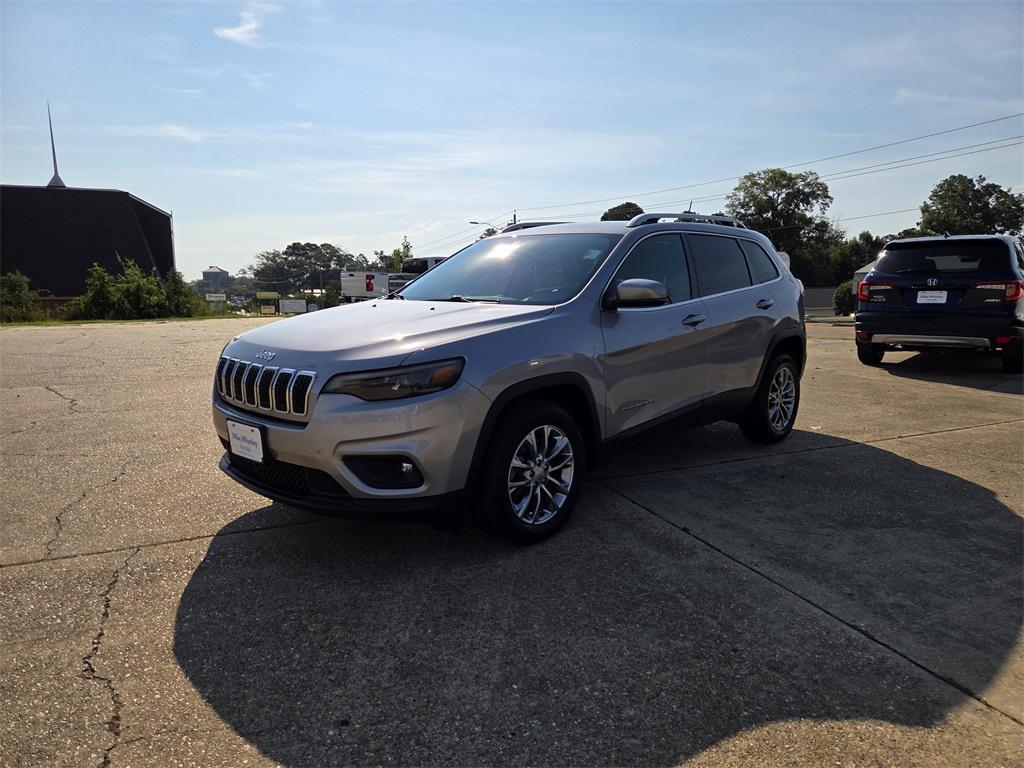 used 2021 Jeep Cherokee car, priced at $17,250