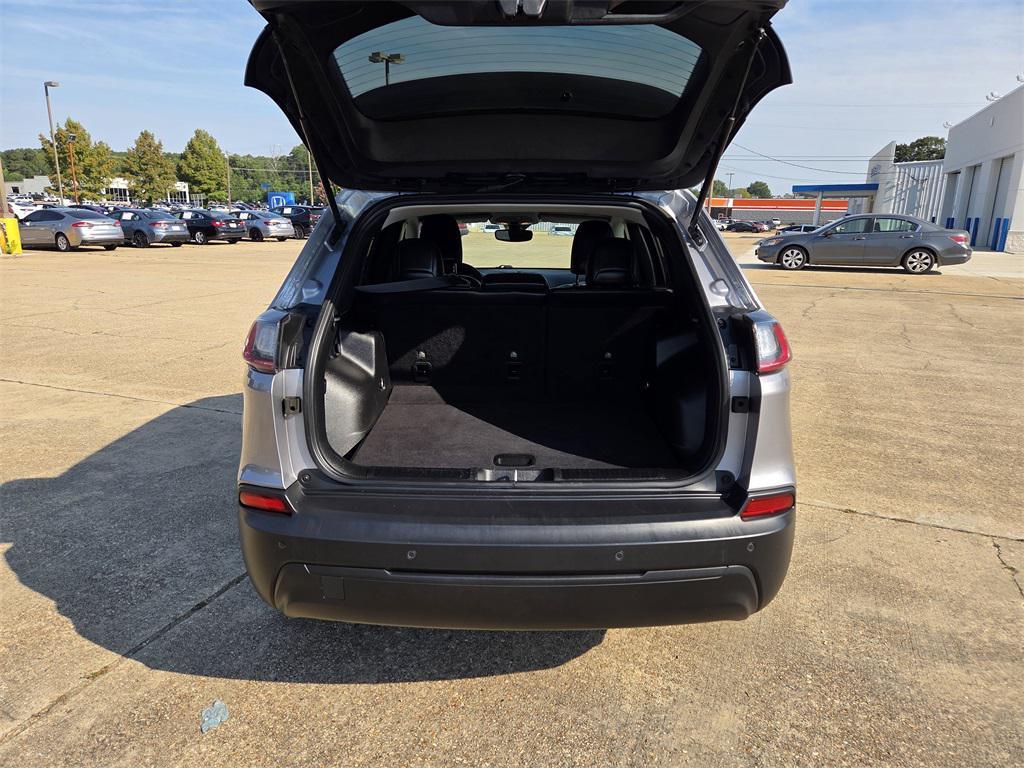 used 2021 Jeep Cherokee car, priced at $17,250