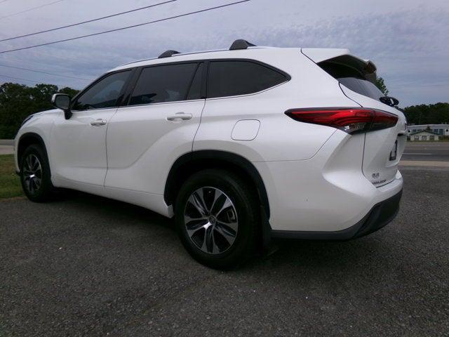 used 2020 Toyota Highlander car, priced at $28,877