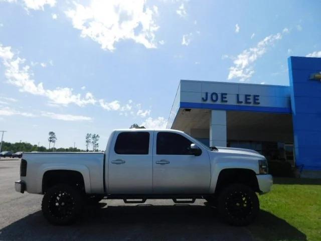 used 2010 Chevrolet Silverado 1500 car, priced at $18,877