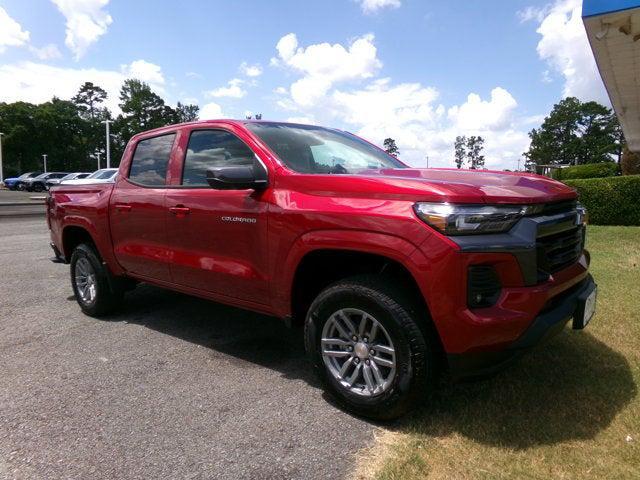 new 2025 Chevrolet Colorado car, priced at $44,995