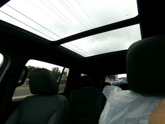 new 2026 Chevrolet Traverse car, priced at $46,235