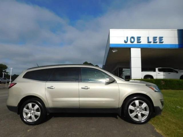 used 2016 Chevrolet Traverse car, priced at $14,877