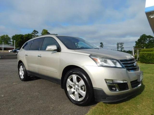 used 2016 Chevrolet Traverse car, priced at $14,877