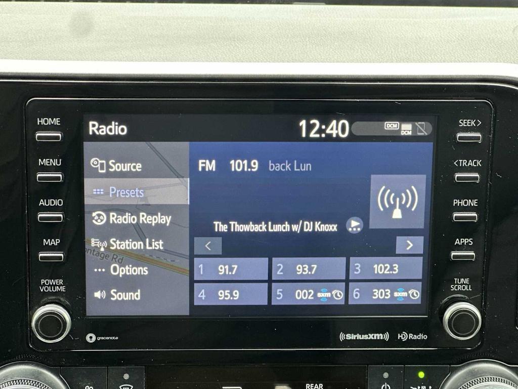 used 2022 Toyota Highlander car, priced at $30,727