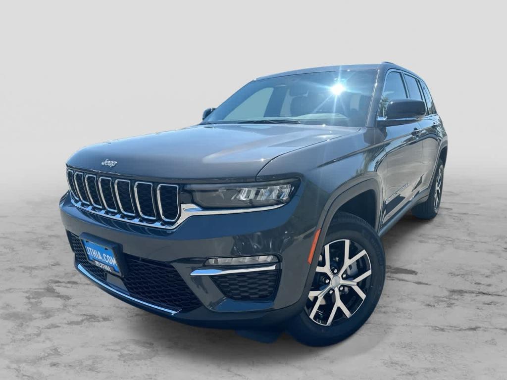 new 2025 Jeep Grand Cherokee car, priced at $44,190
