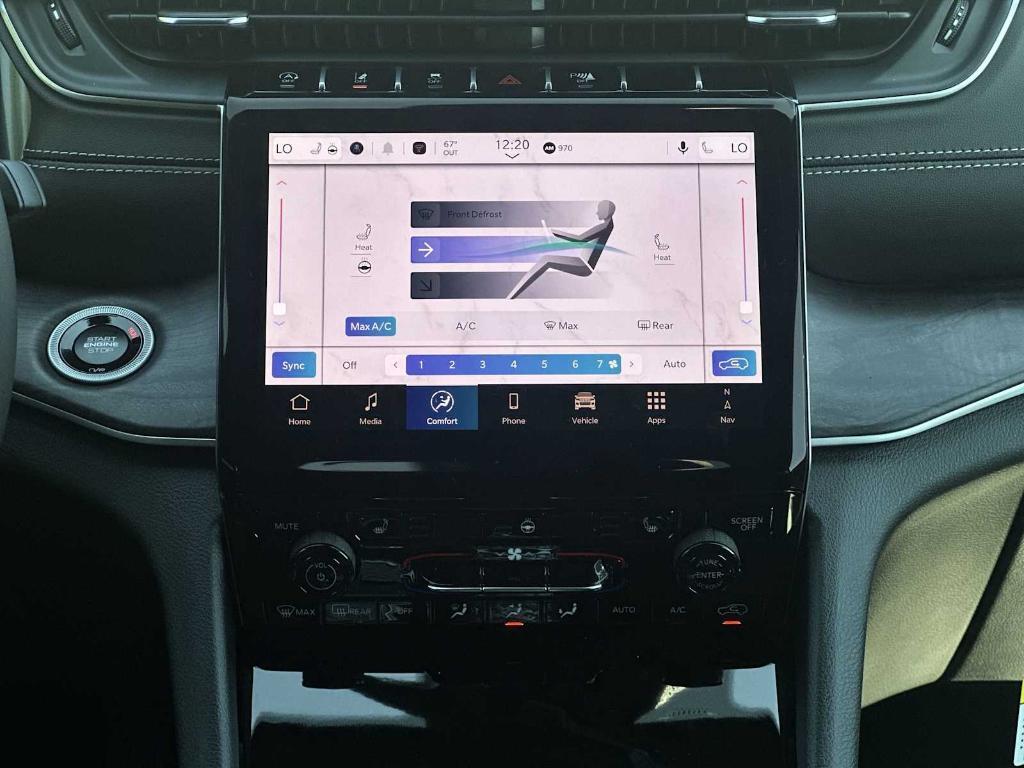 new 2025 Jeep Grand Cherokee car, priced at $44,190