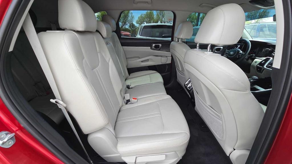 used 2021 Kia Sorento car, priced at $26,772