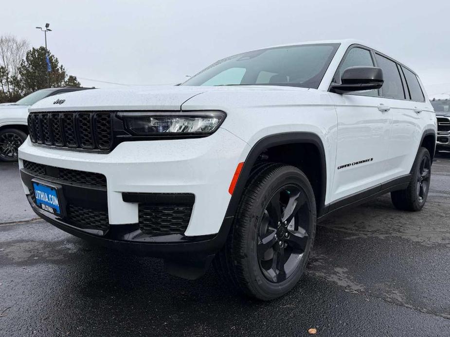 new 2024 Jeep Grand Cherokee L car, priced at $39,093