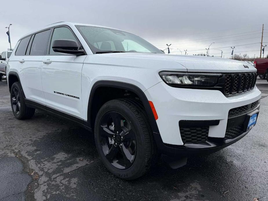 new 2024 Jeep Grand Cherokee L car, priced at $39,093