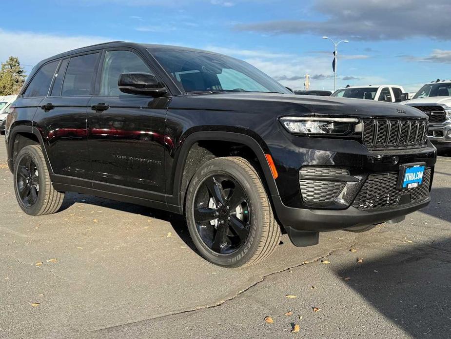 new 2025 Jeep Grand Cherokee car, priced at $42,011