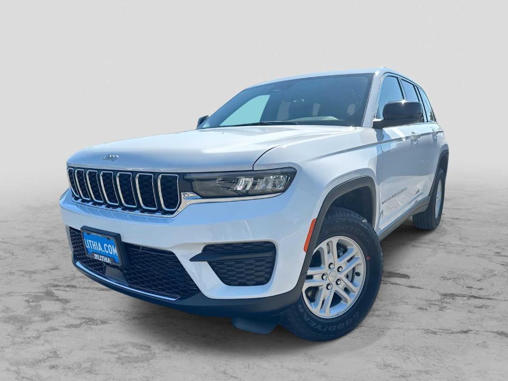 new 2025 Jeep Grand Cherokee car, priced at $35,288