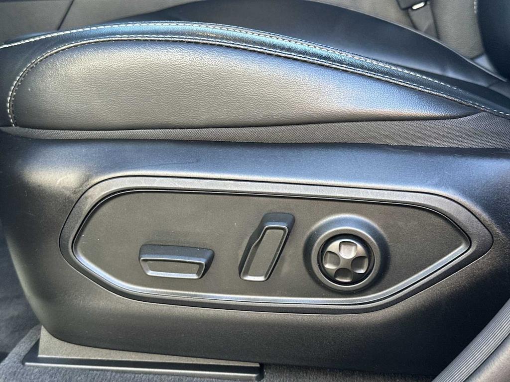 used 2024 Jeep Grand Cherokee L car, priced at $37,821