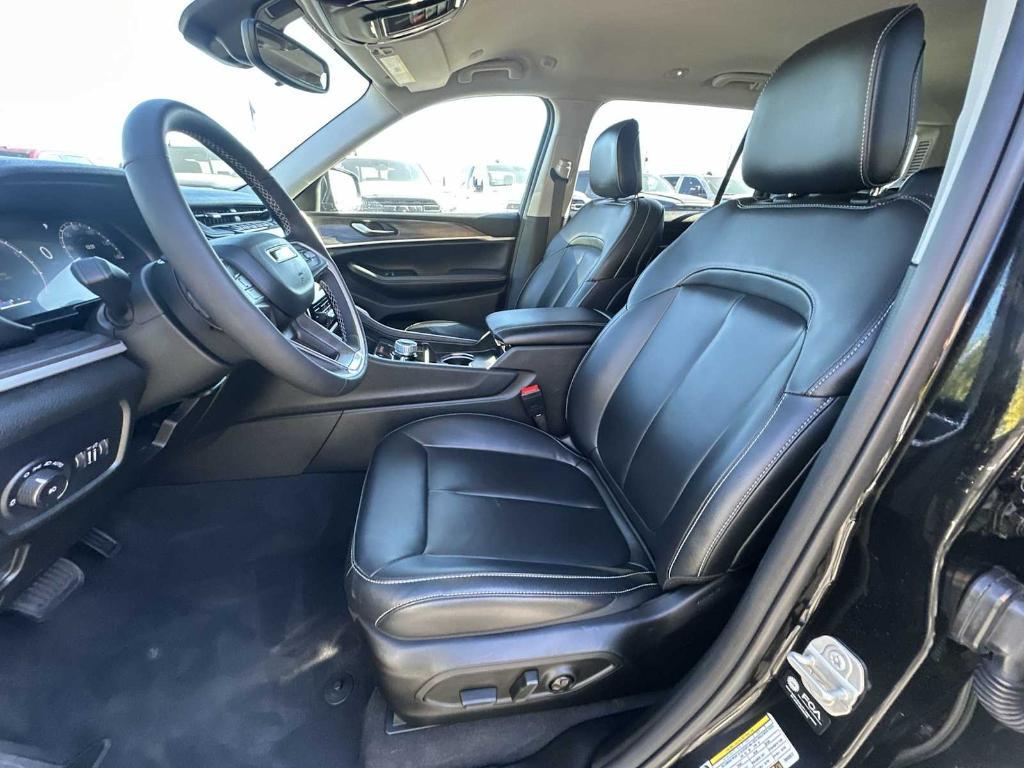 used 2024 Jeep Grand Cherokee L car, priced at $37,821