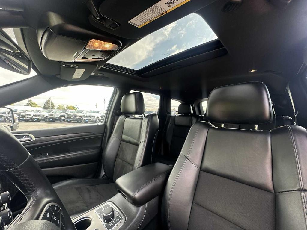 used 2021 Jeep Grand Cherokee car, priced at $28,873