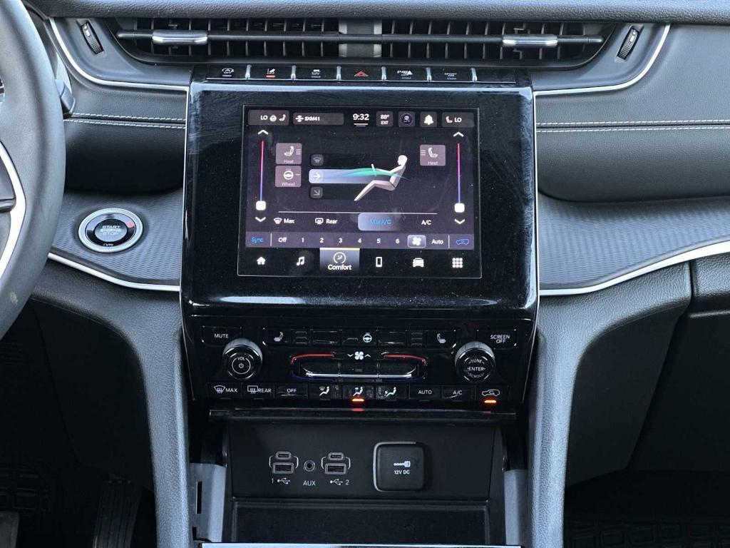 used 2024 Jeep Grand Cherokee car, priced at $34,041