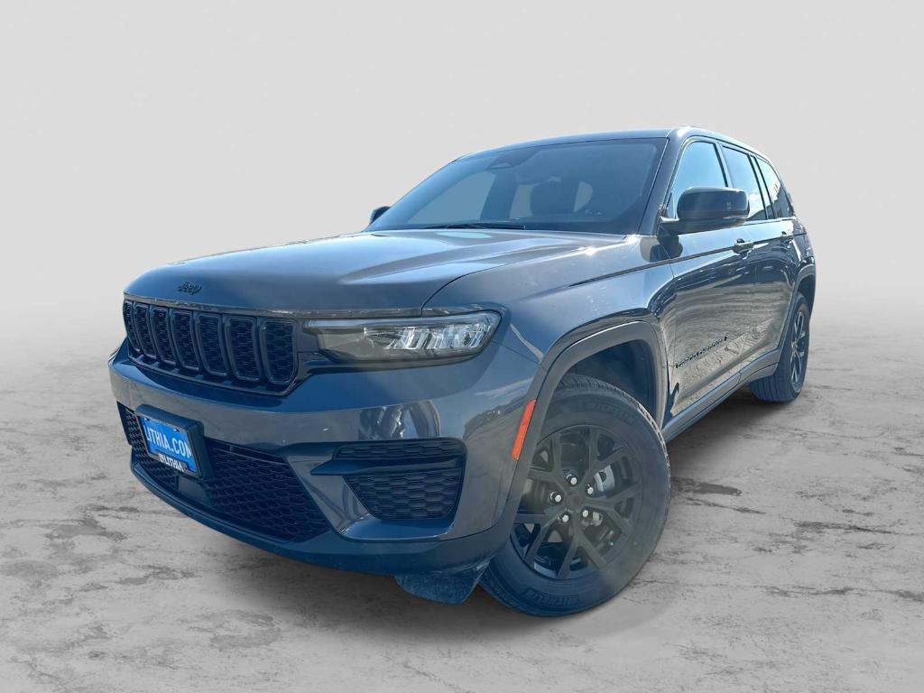 used 2024 Jeep Grand Cherokee car, priced at $37,379