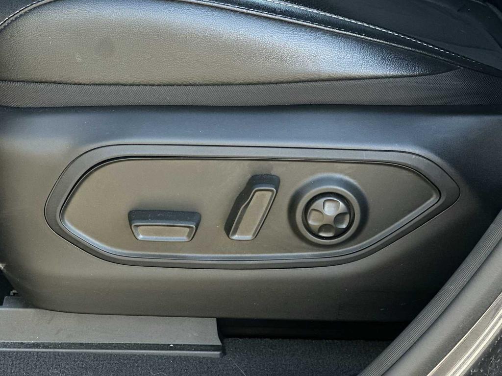 used 2024 Jeep Grand Cherokee car, priced at $34,041