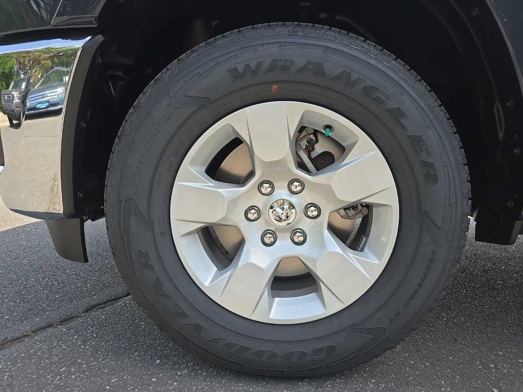 new 2025 Ram 1500 car, priced at $42,908