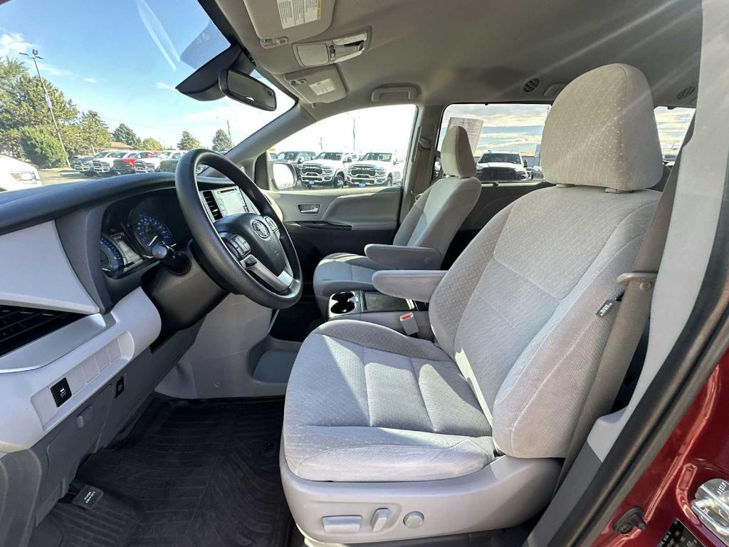 used 2020 Toyota Sienna car, priced at $29,322