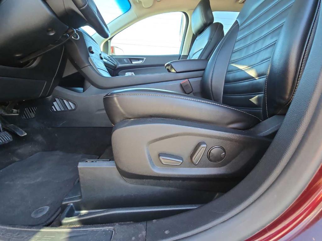 used 2020 Ford Edge car, priced at $14,646