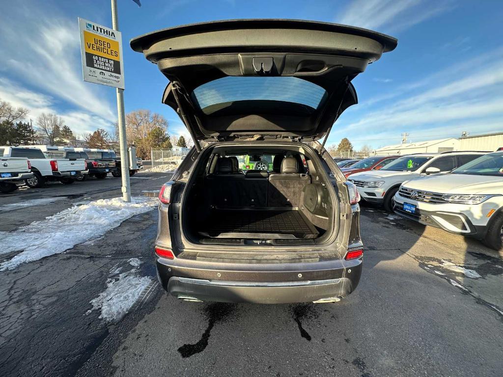 used 2019 Jeep Cherokee car, priced at $19,154