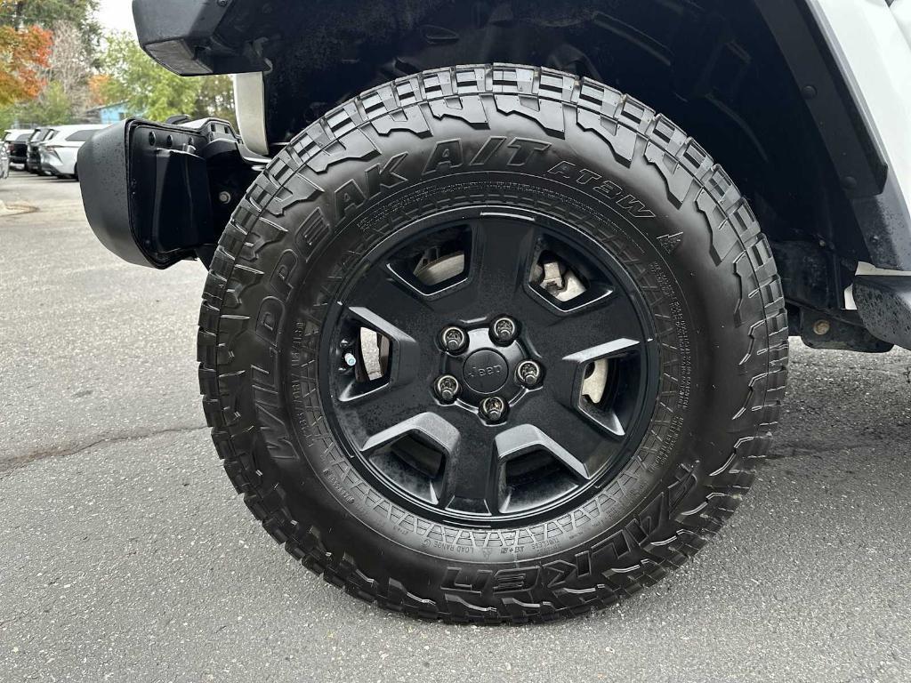 used 2020 Jeep Gladiator car, priced at $30,295