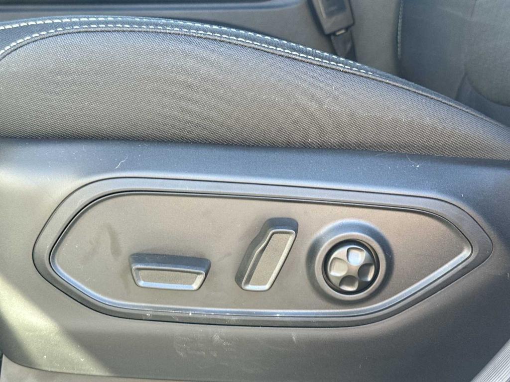 new 2025 Jeep Grand Cherokee L car, priced at $38,326