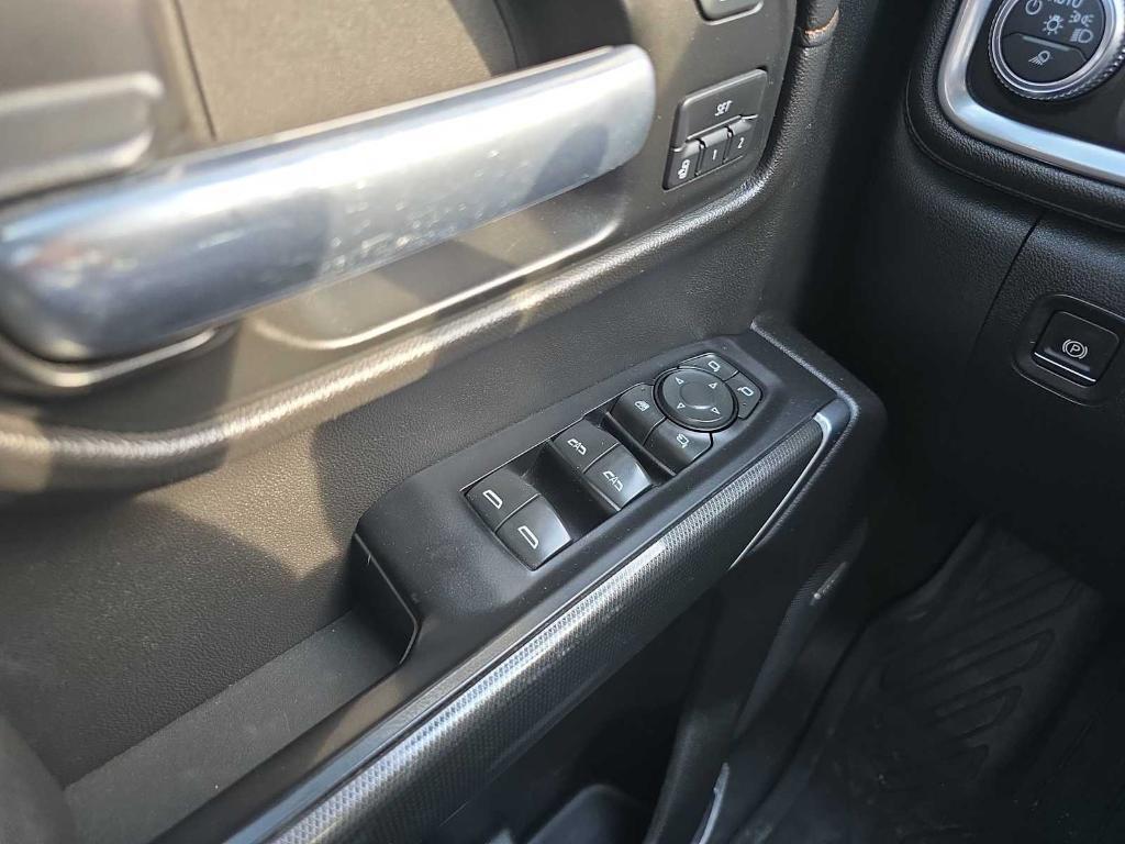 used 2019 GMC Sierra 1500 car, priced at $36,321