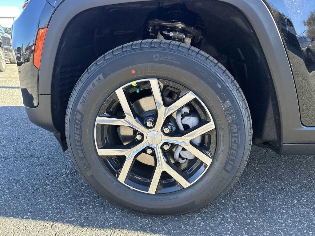 new 2025 Jeep Grand Cherokee car, priced at $42,701