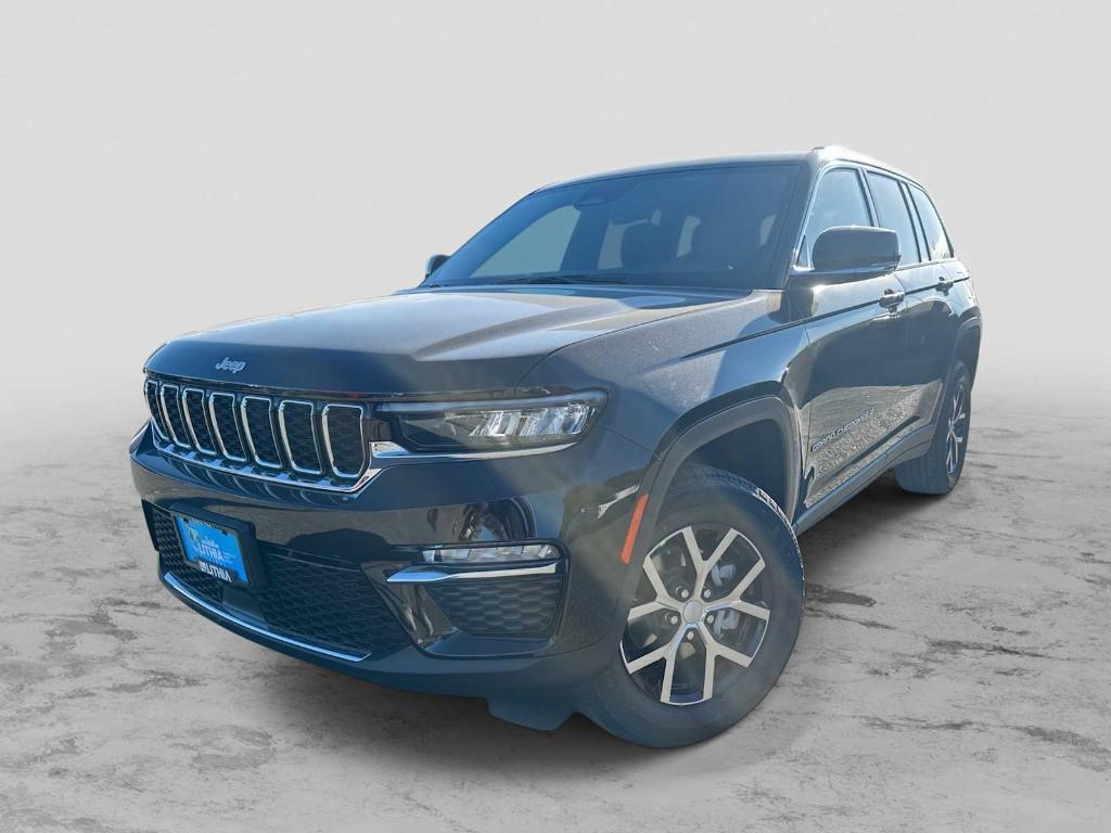 new 2025 Jeep Grand Cherokee car, priced at $42,701