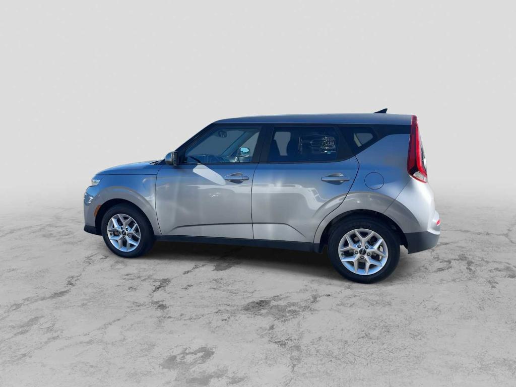 used 2022 Kia Soul car, priced at $13,172