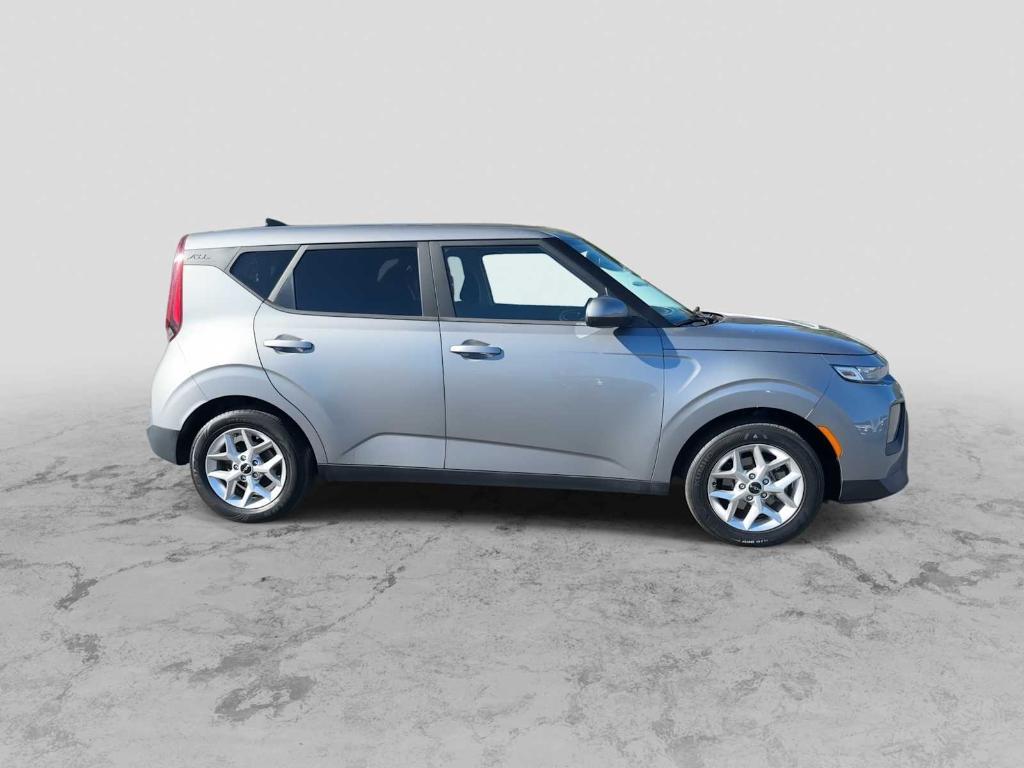 used 2022 Kia Soul car, priced at $13,172