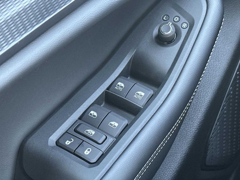 new 2025 Jeep Grand Cherokee car, priced at $36,540