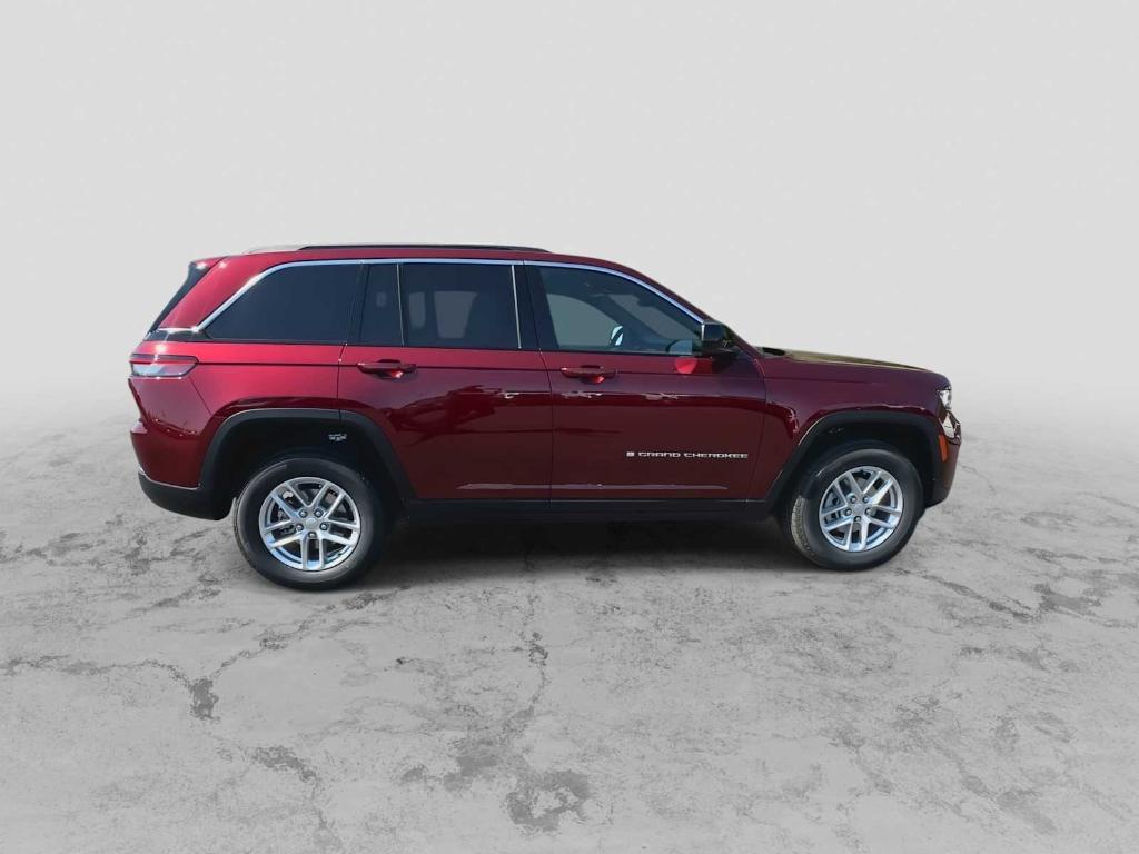 new 2025 Jeep Grand Cherokee car, priced at $36,540