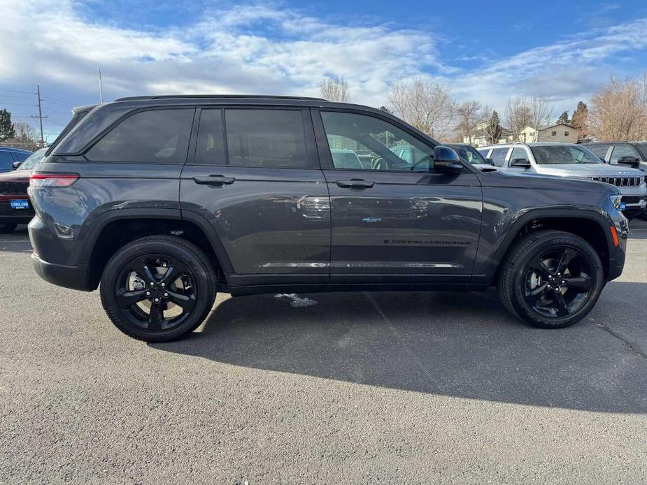 new 2025 Jeep Grand Cherokee car, priced at $42,011