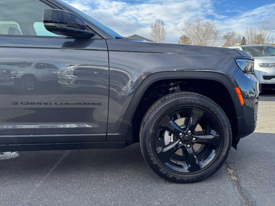 new 2025 Jeep Grand Cherokee car, priced at $42,011