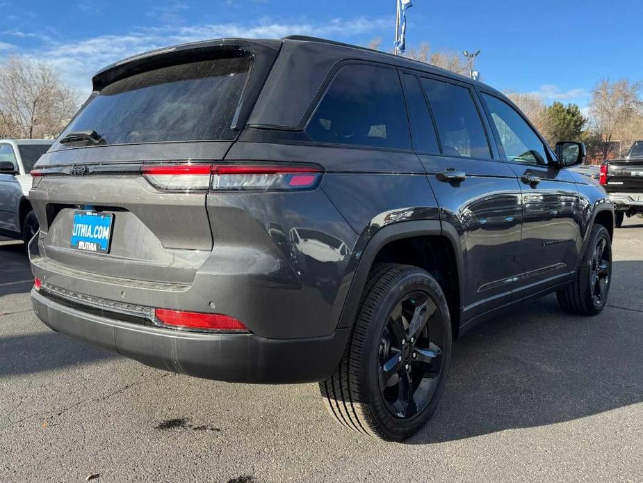 new 2025 Jeep Grand Cherokee car, priced at $42,011